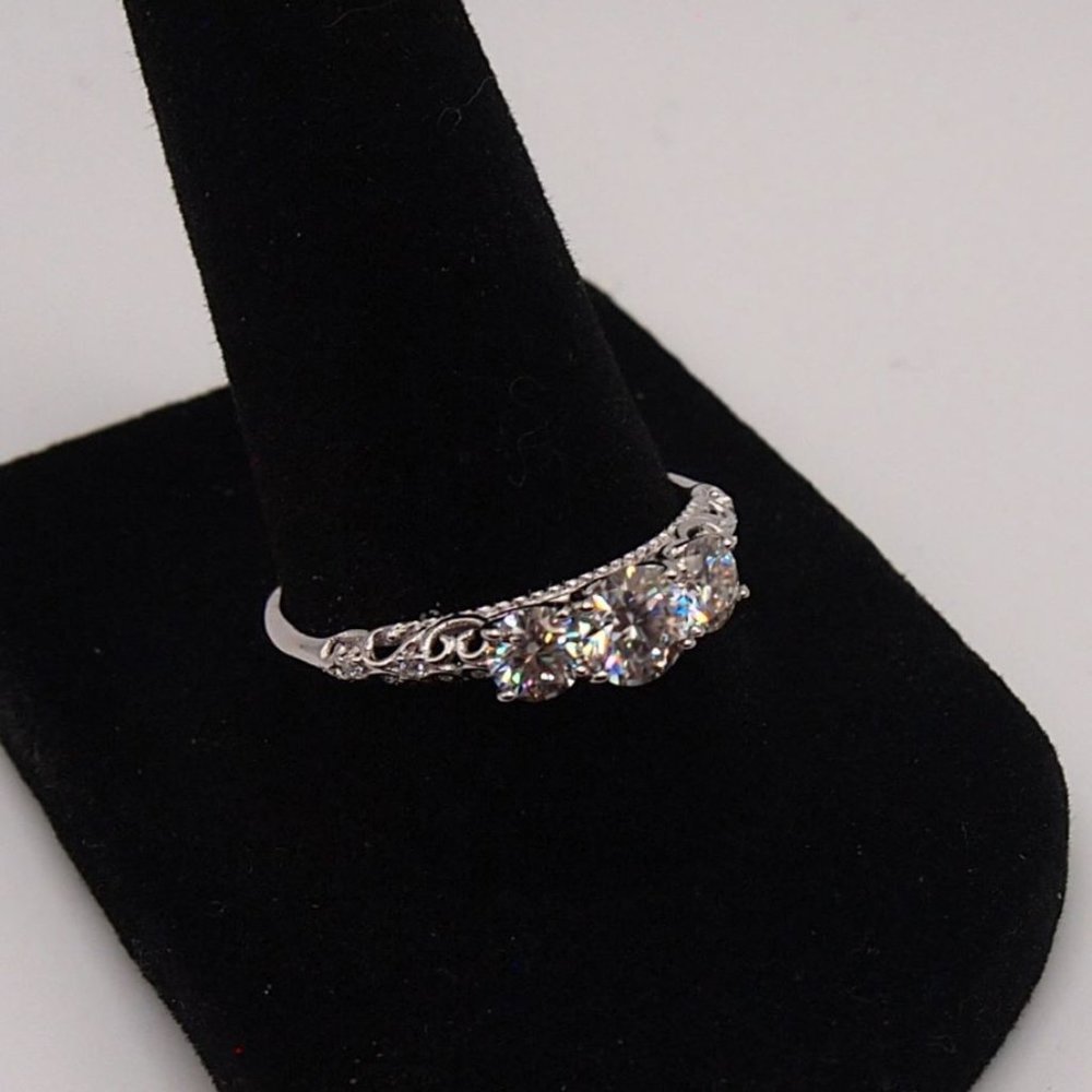 Stunning Petite 3 Stone GRA Certified 1.10Ctw Moissanite Diamond Ring - Picture 8 of 15